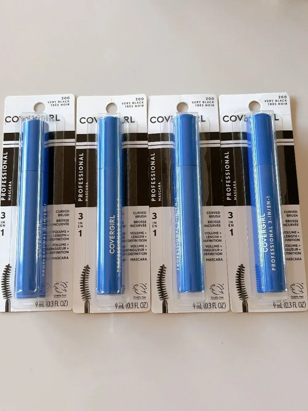 4-pack CoverGirl Professional 3-in-1 Mascara Curved Brush Very Black 200